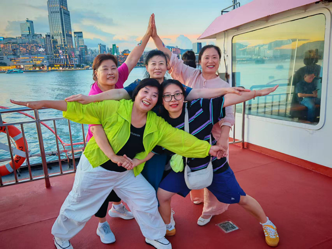 30维多利亚邮轮上.jpg
