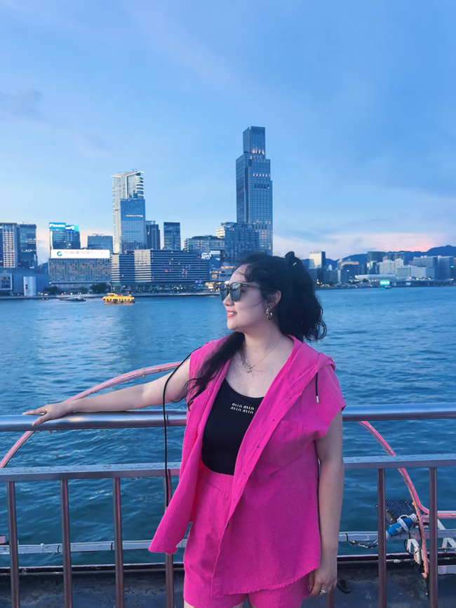 31夜游香港维多利亚港湾.jpg
